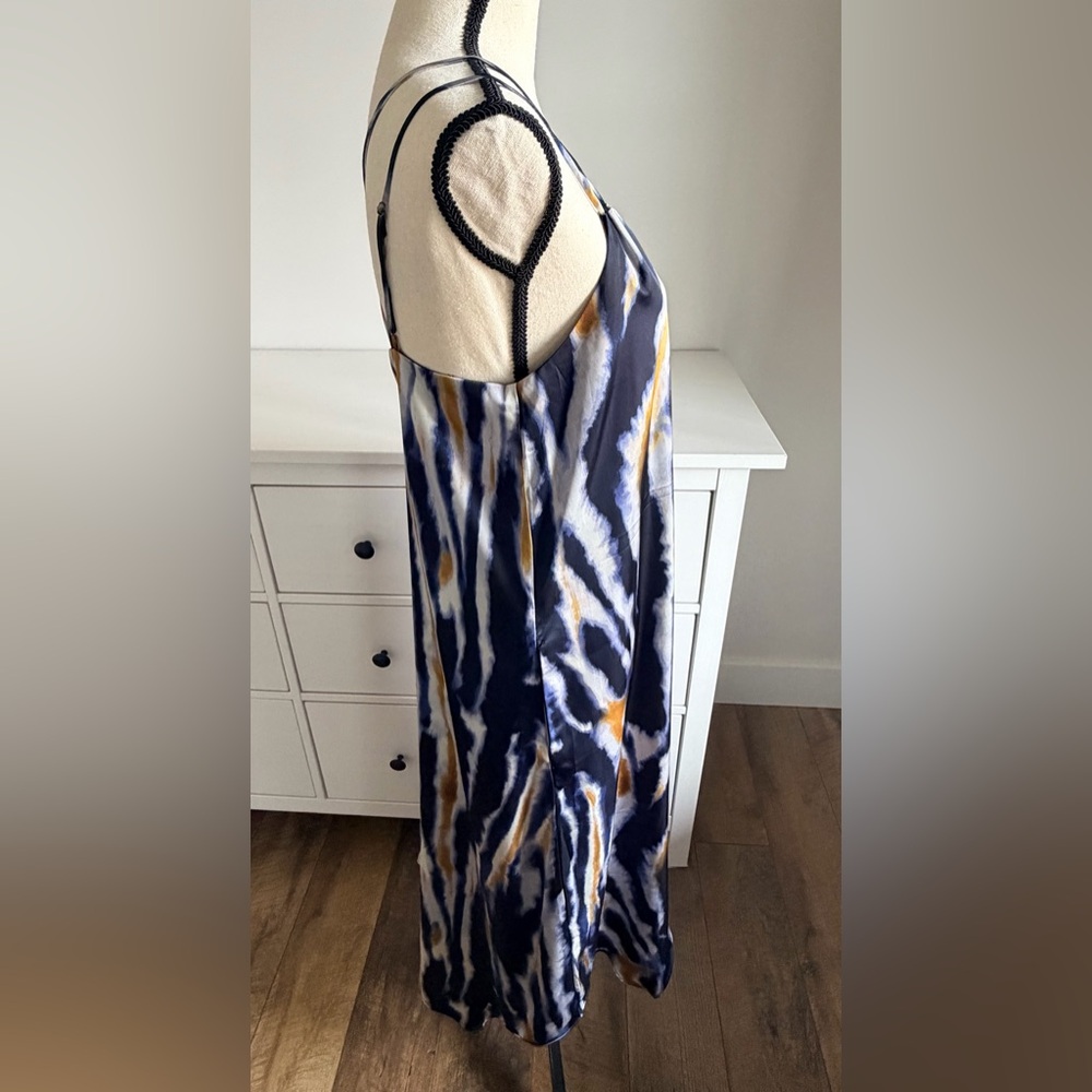 Evereve Blue and Gold Strappy Dress - Picture 3 of 5